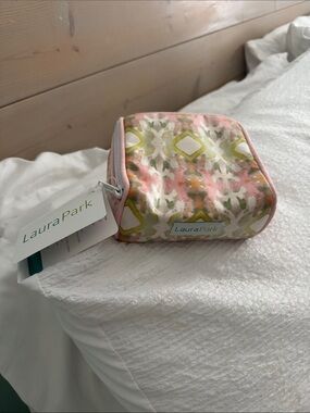 NWT Laura Park Jewelry or make up case Pink & Green Travel Cosmetic Pouch
